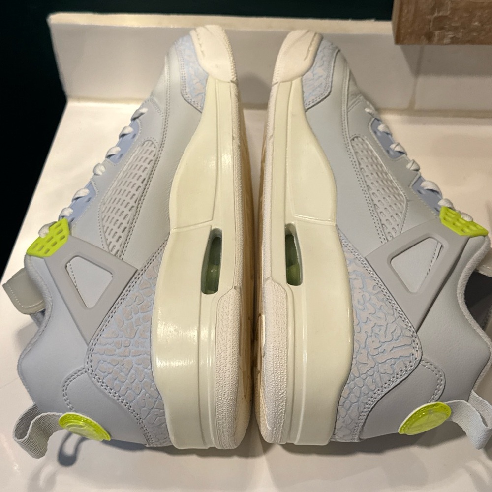 Nike Air Jordan Spikize Low Photo Dust Volt - Brand New w/o tags Size 12 - Picture 6 of 8